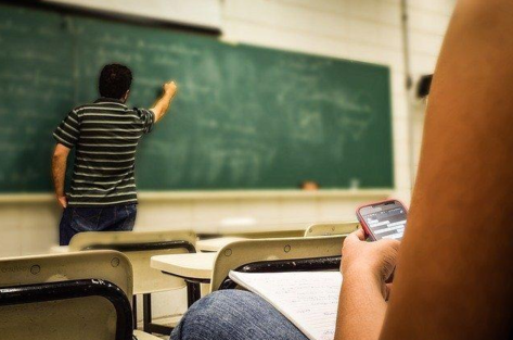 今日頭條開戶代理商教您成人教育怎么在今日頭條做廣告